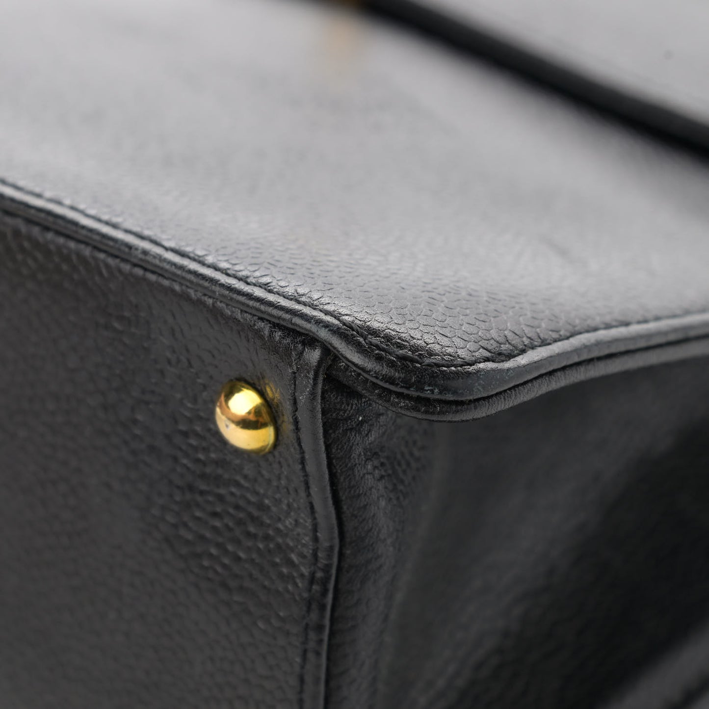 Caviar Flap Shoulder Bag Black