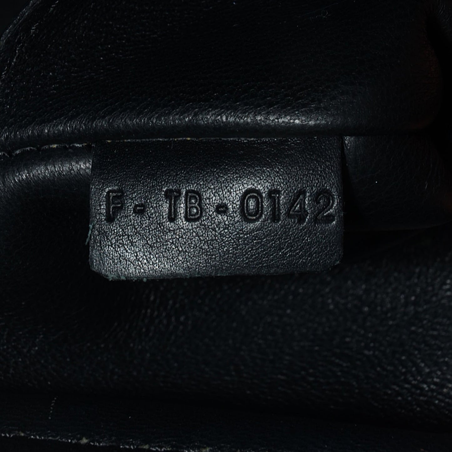 Calfskin Crocodile Embossed Medium Trapeze Black