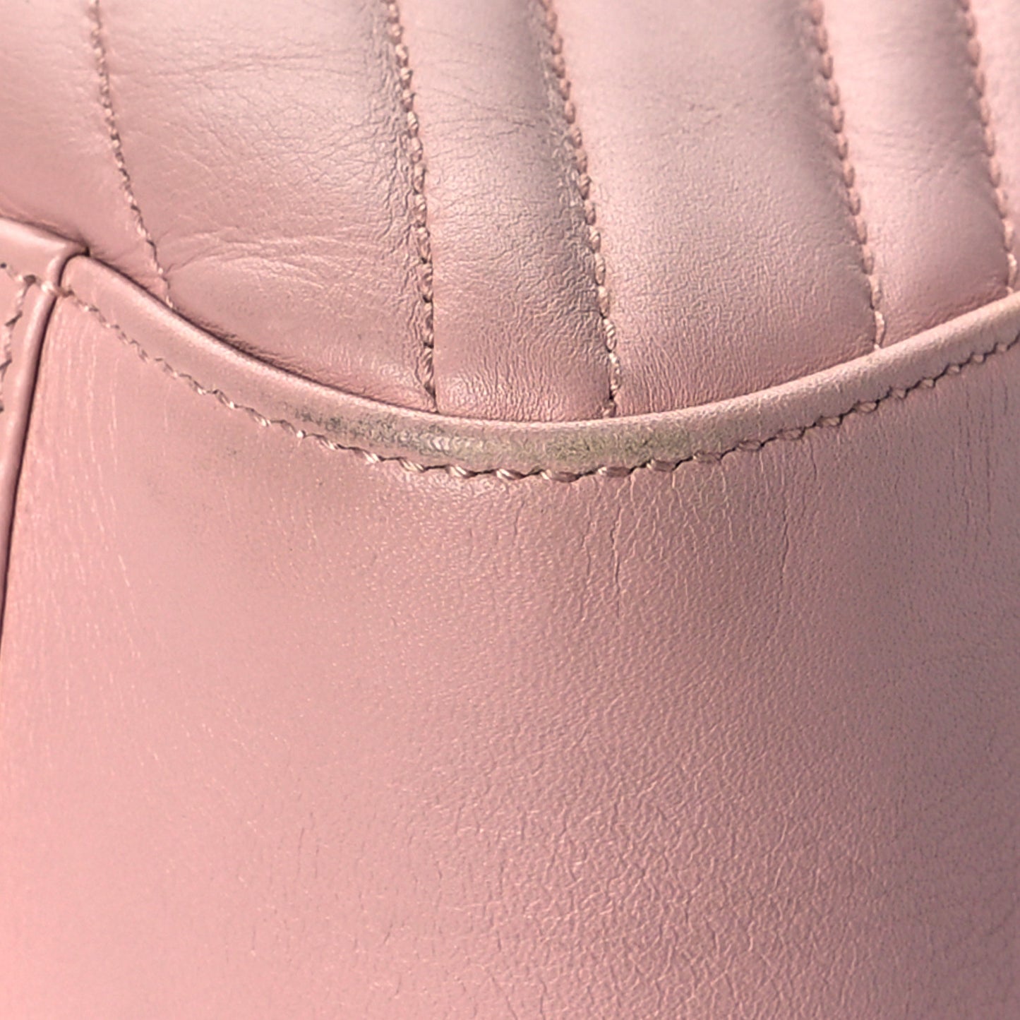 Calfskin Matelasse Medium GG Marmont Shoulder Tote Bag Perfect Pink