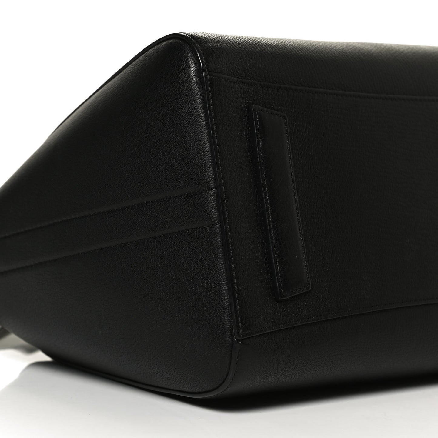 Sugar Goatskin Medium Antigona Black