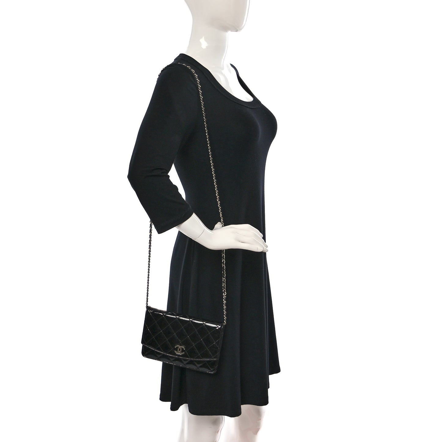 Patent Quilted Brilliant Wallet On Chain WOC Black