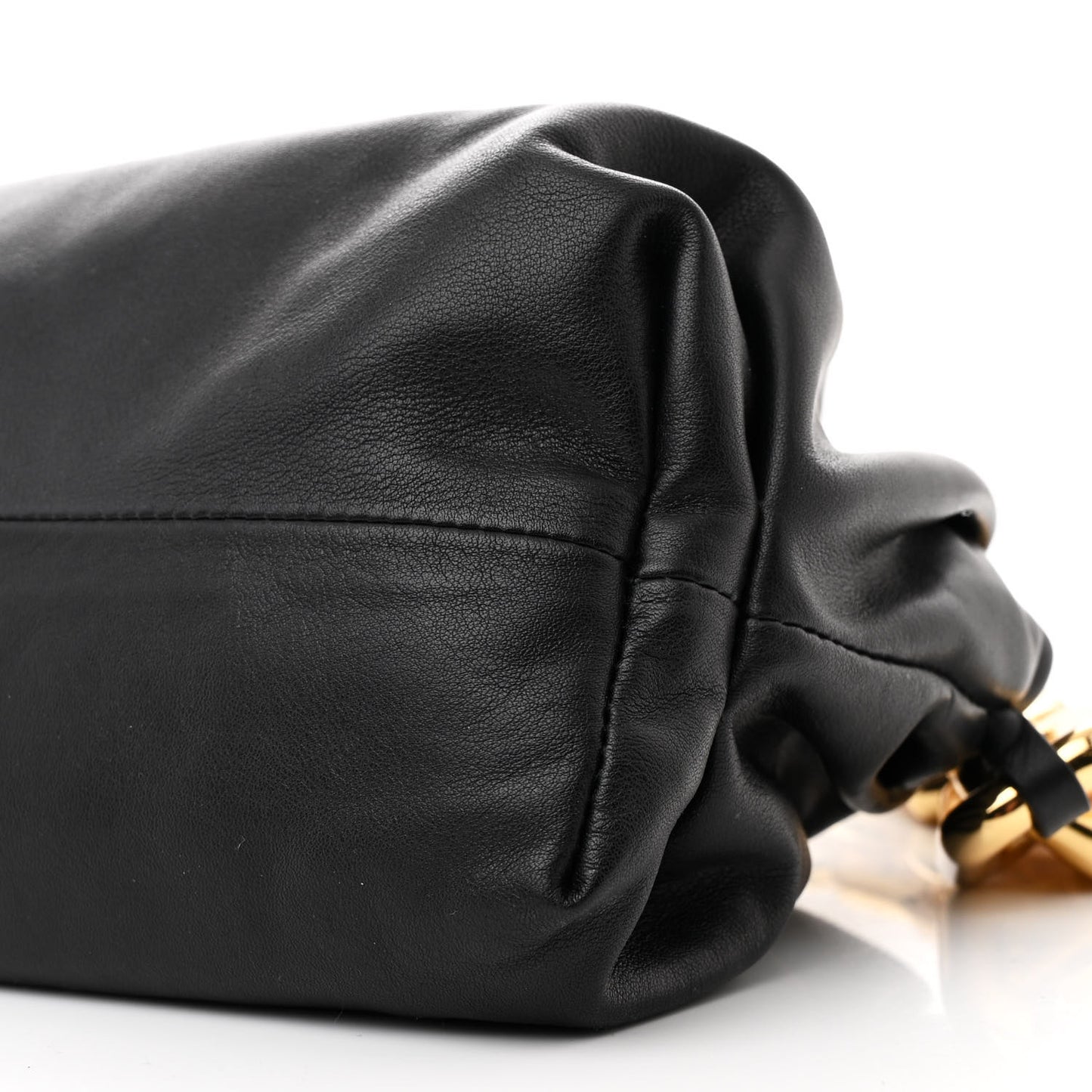 Calfskin The Pouch Chain Black