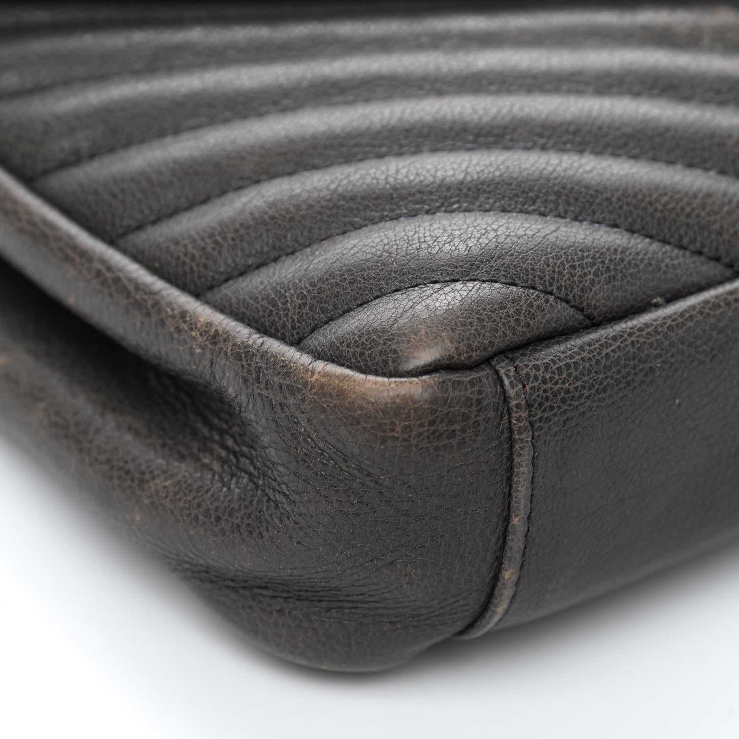 Saint Laurent Sheepskin Matelasse Chevron Monogram Medium College Bag Asphalt 5 of 11