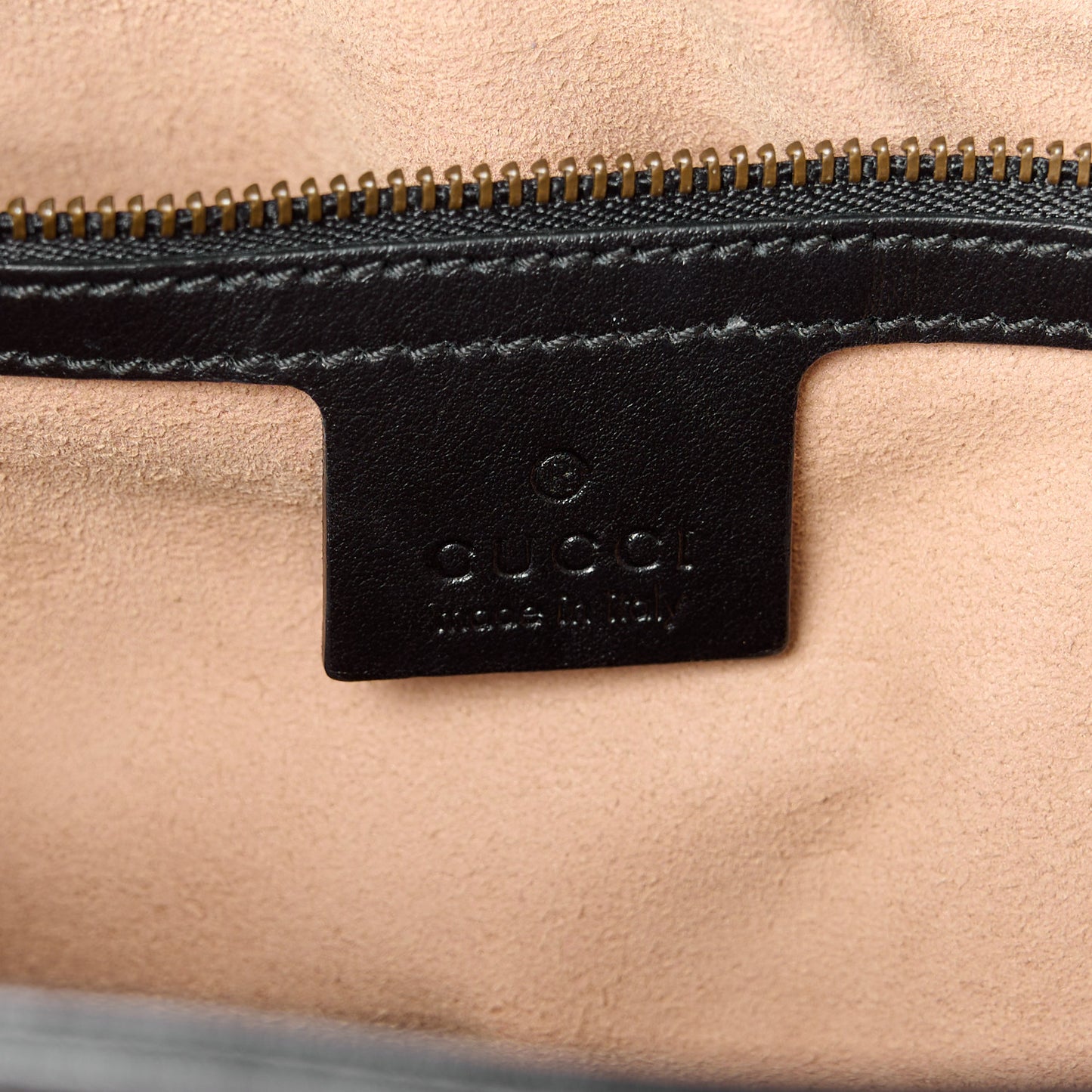 Calfskin Matelasse Medium GG Marmont Shoulder Bag Black