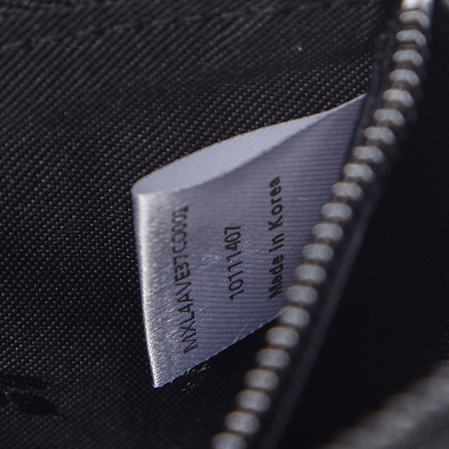 MCM Heritage Visetos Large Double Zip Around Clutch Cognac 8 of 9