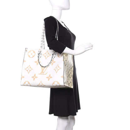 Louis Vuitton Monogram Giant Onthego GM Kaki Beige 2 of 14