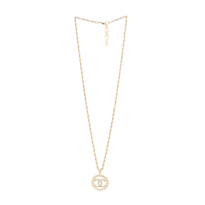 Chanel Pearl CC Round Pendant Necklace Gold 2 of 3