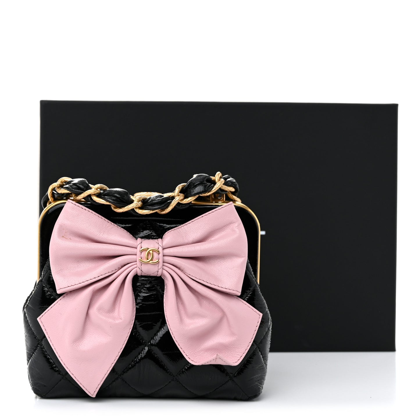 Patent Crumpled Lambskin Shiny Lambskin Quilted Maxi Bow Clutch With Chain Black Pink