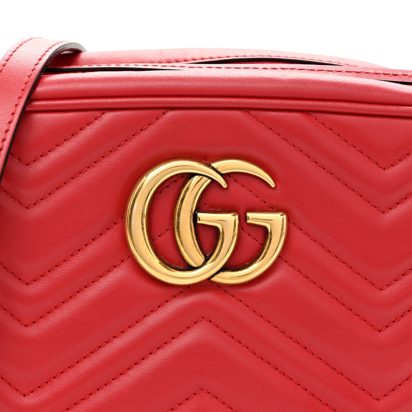 Calfskin Matelasse Small GG Marmont Chain Shoulder Bag Hibiscus Red
