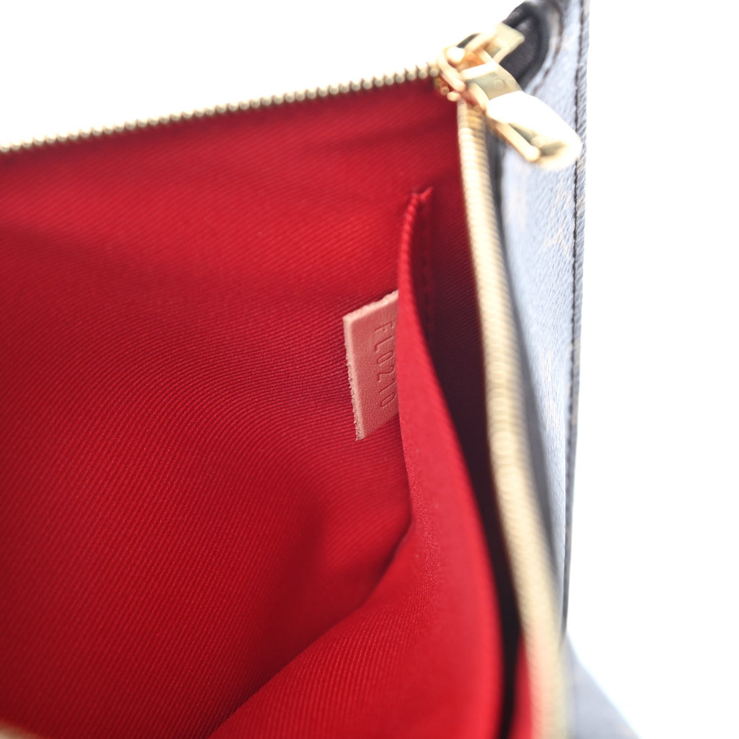 Monogram Carry It
