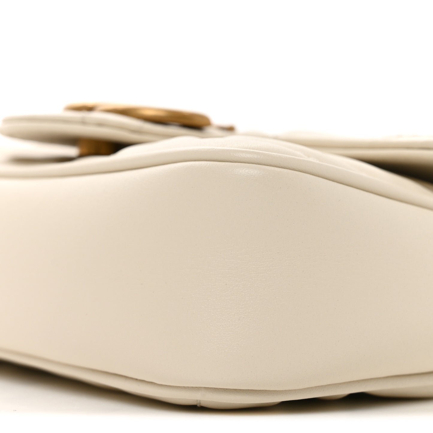 Calfskin Matelasse Super Mini GG Marmont Shoulder Bag White