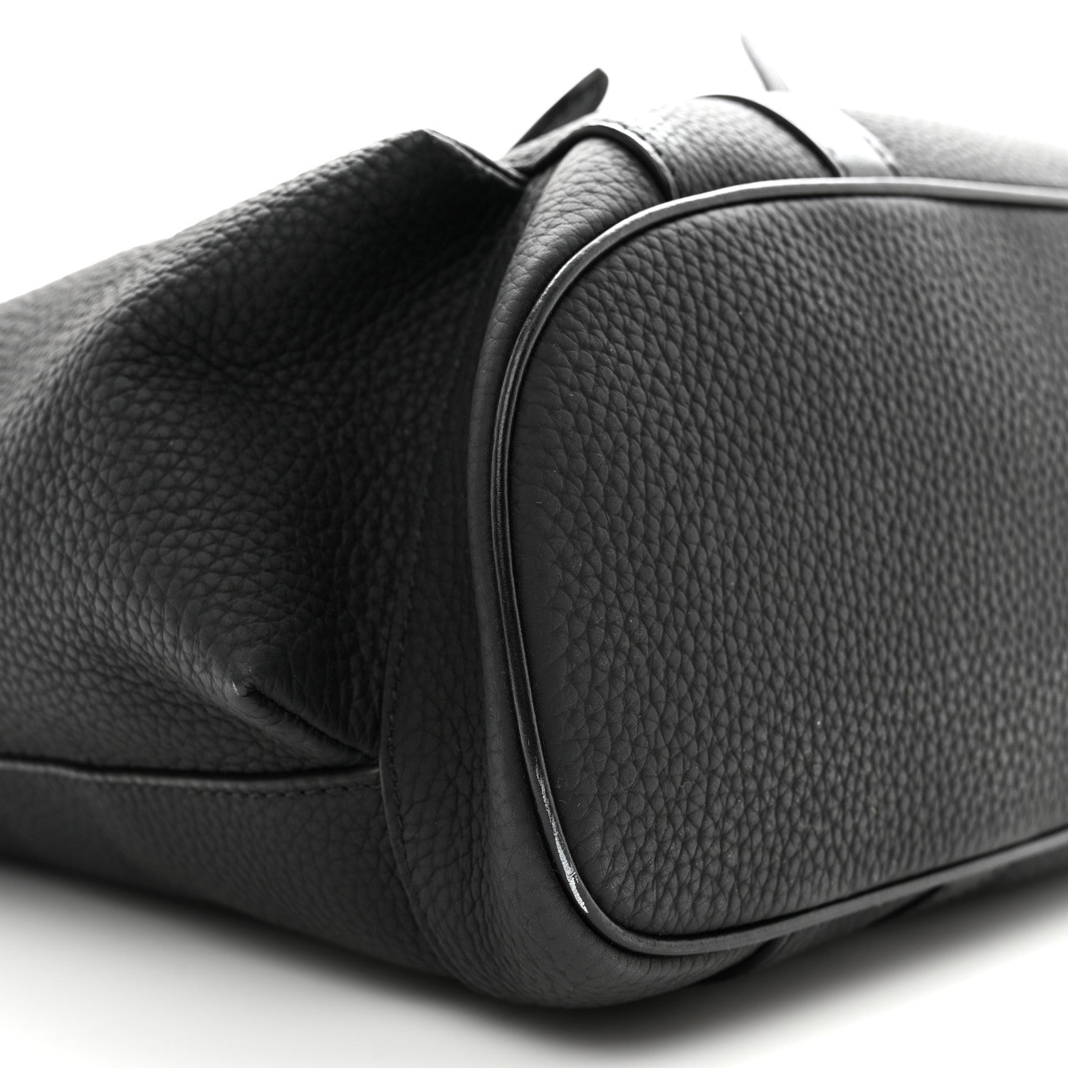 Louis Vuitton Taurillon Christopher Tote Black 8 of 10