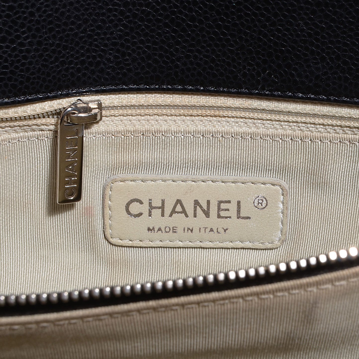 Caviar CC Timeless Soft Tote Black