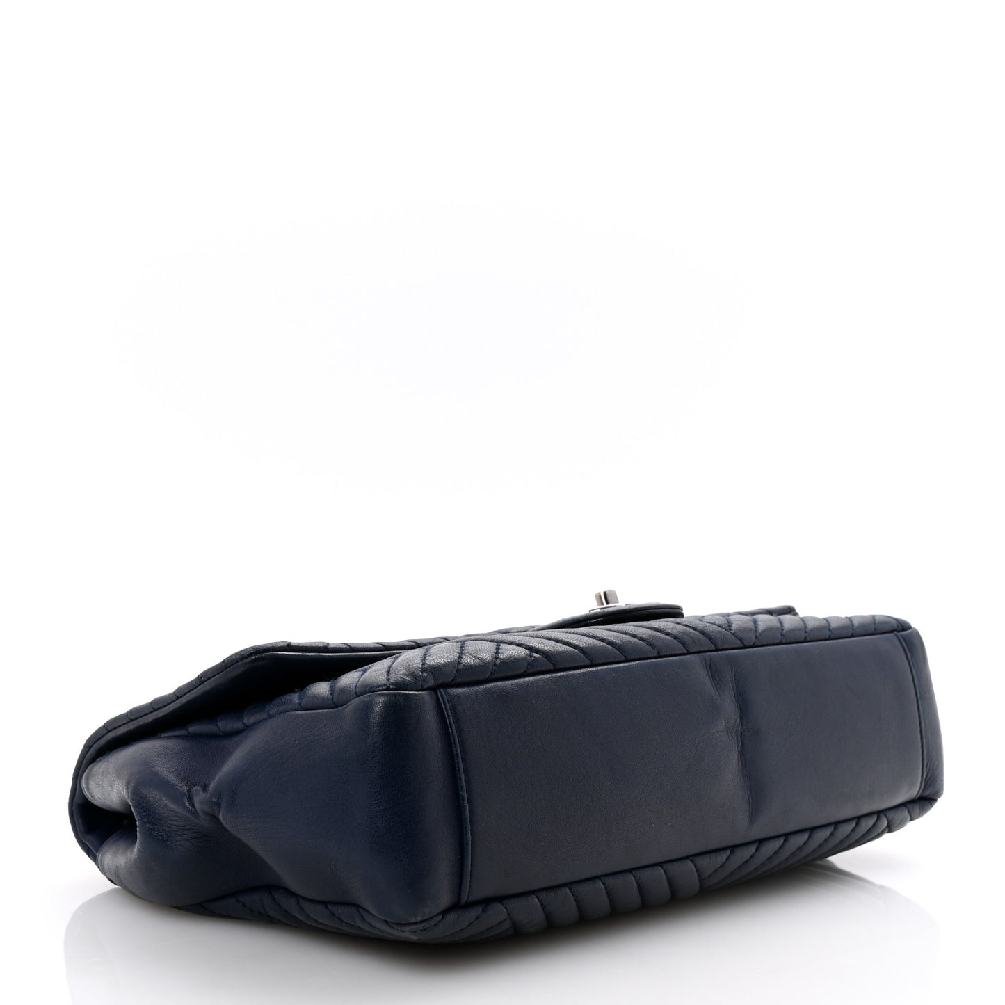 Lambskin Quilted Large CC Crossing Flap Navy
