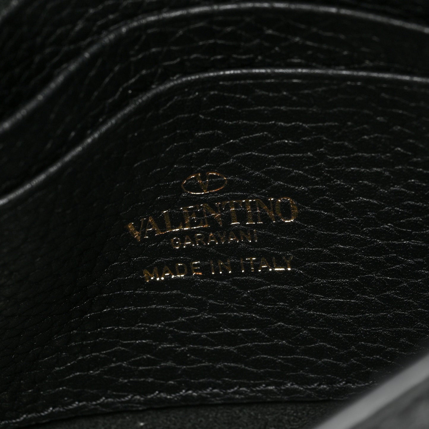 Grainy Calfskin Rockstud Crossbody Pouch Black