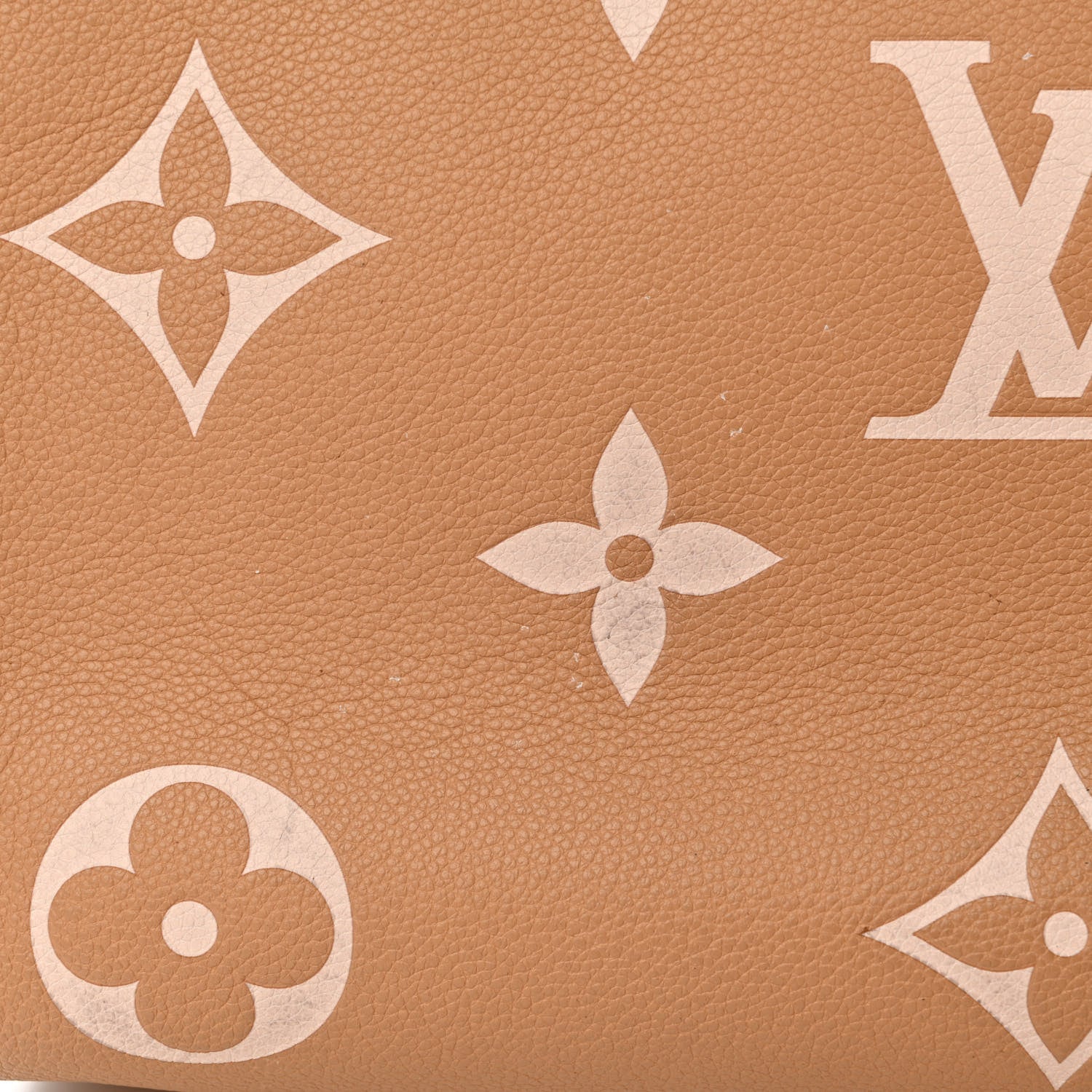 Louis Vuitton Empreinte Monogram Giant Onthego MM Arizona Creme 12 of 15