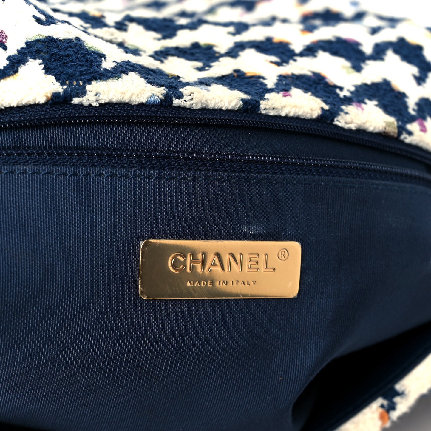 Tweed Quilted Maxi Chanel 19 Flap Ecru Navy Blue Multicolor
