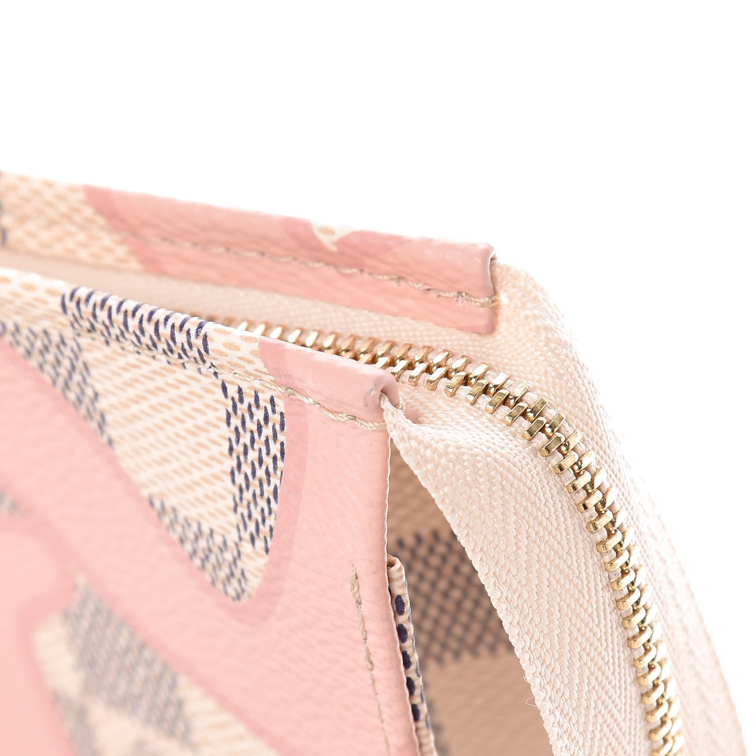 Louis Vuitton Damier Azur Tahitienne Toiletry Pouch 26 13 of 16