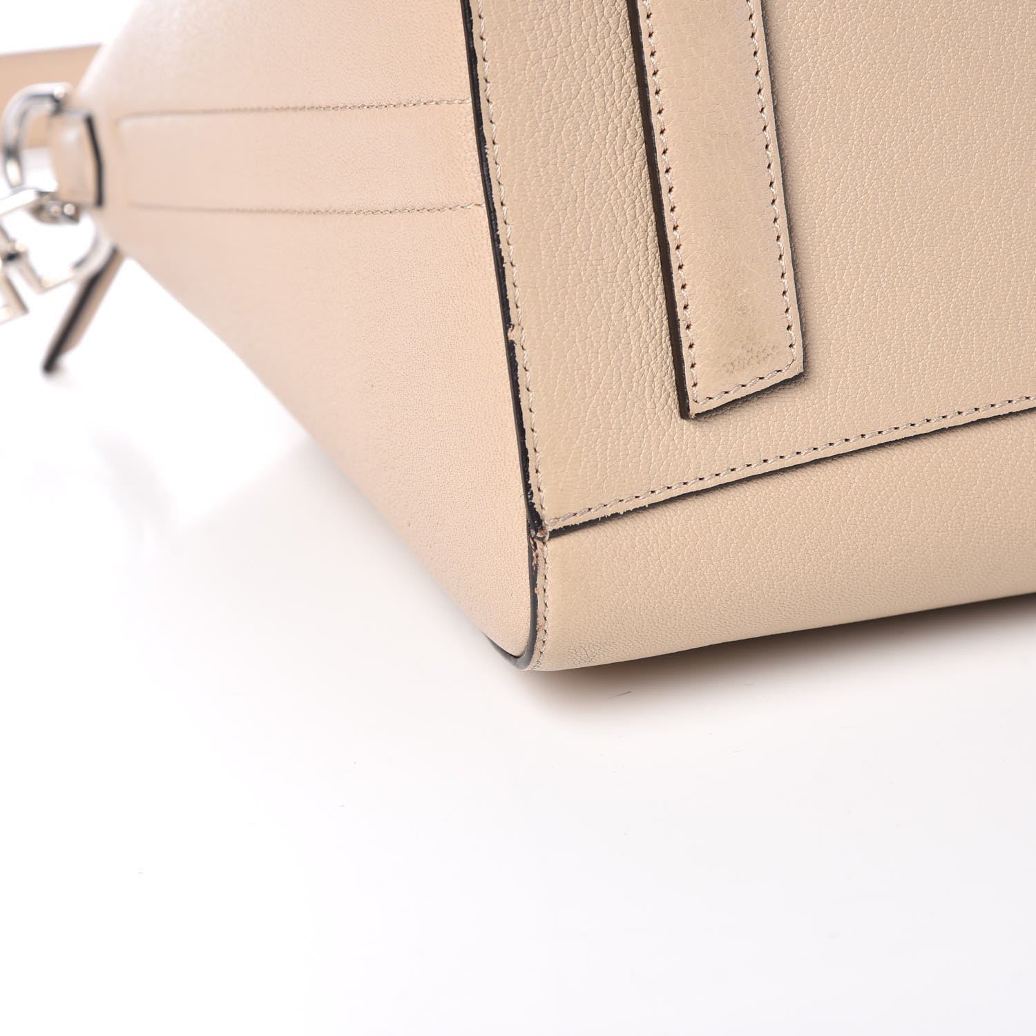 Givenchy Sugar Goatskin Medium Antigona Sand 11 of 16
