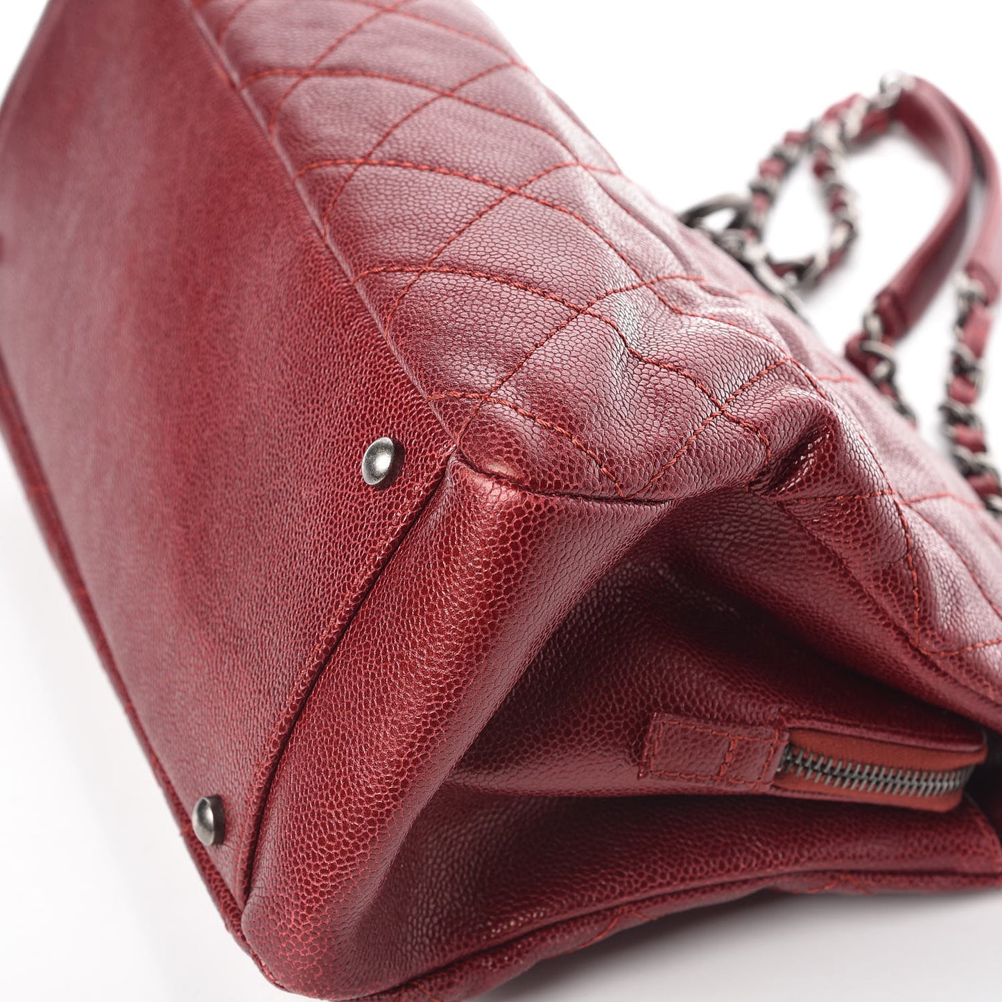 Iridescent Caviar Quilted Small Chic Tote Dark Red