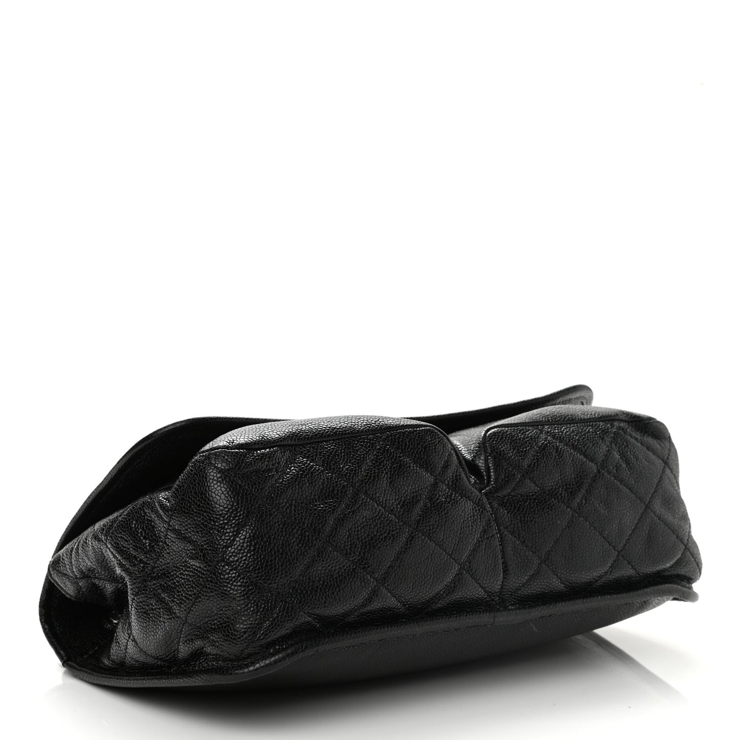 Grained Calfskin Medium Natural Beauty Flap Black