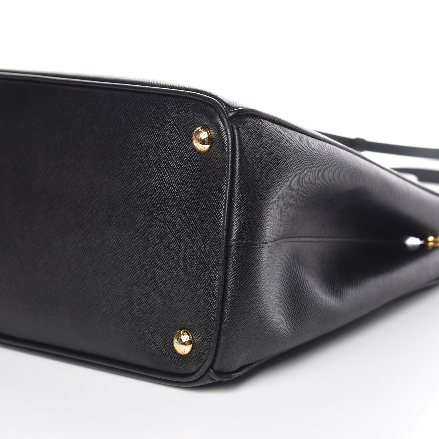 Saffiano Medium Galleria Double Zip Tote Black
