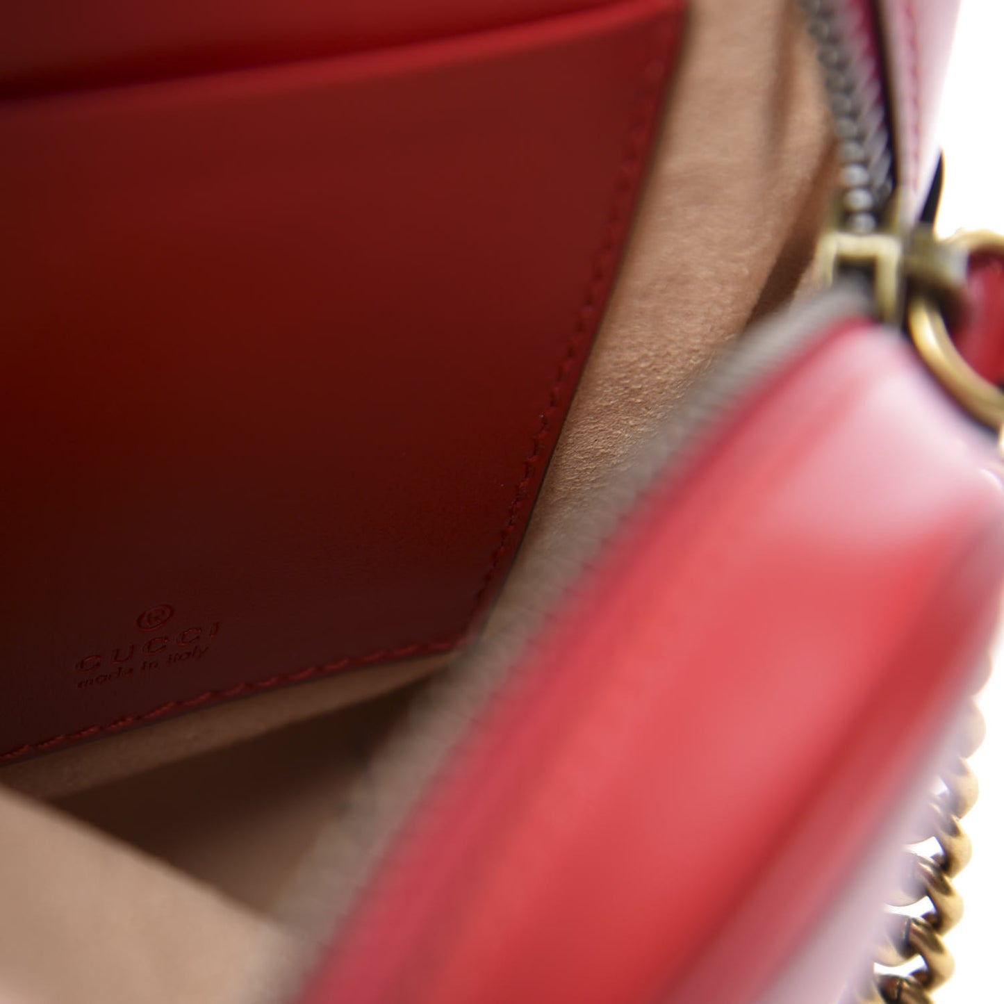 Calfskin Matelasse Mini GG Marmont Crossbody Bag Hibiscus Red