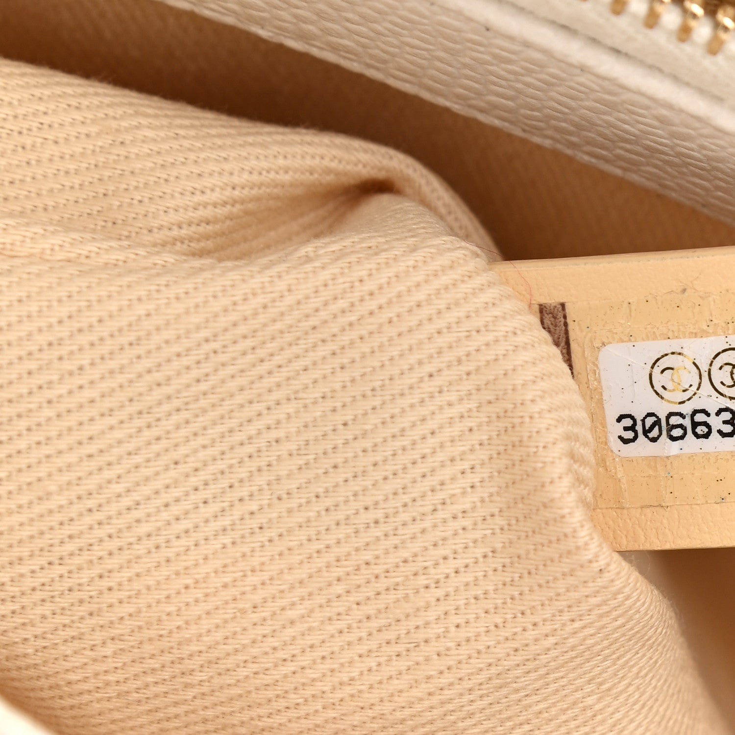 Chanel Grained Calfskin Small Stitched Flap White 7 of 11