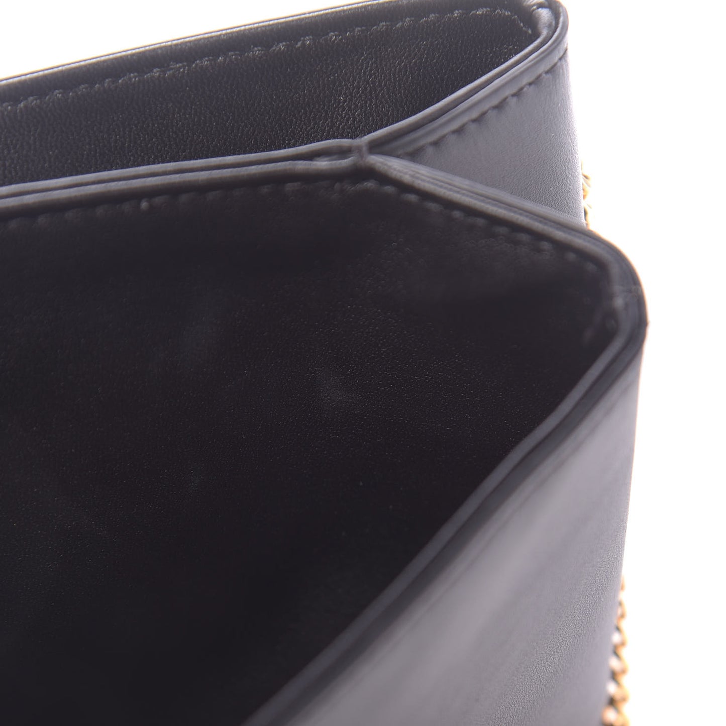 Vitello Virtus Chain Clutch Black