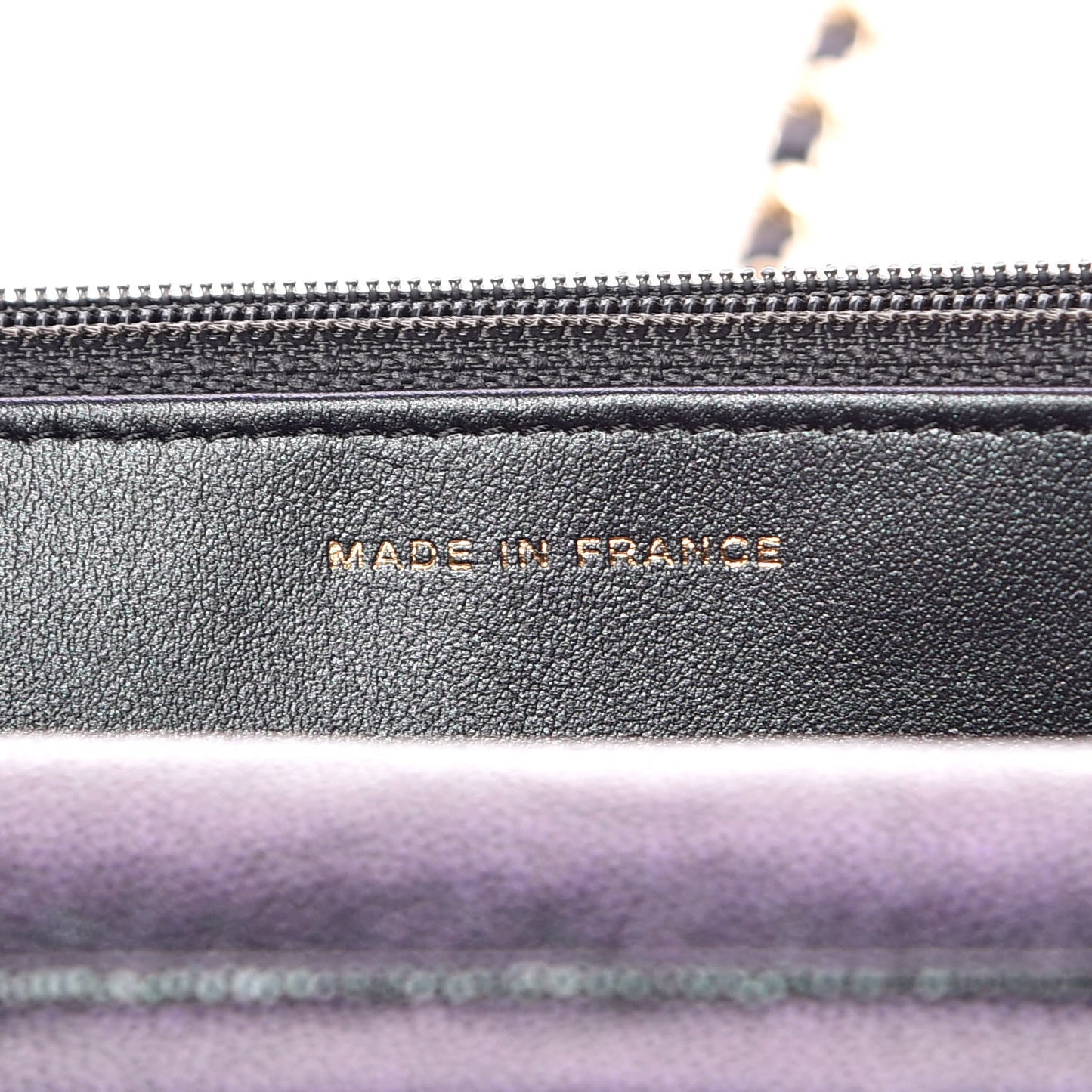 Iridescent Caviar Quilted Wallet On Chain WOC Black