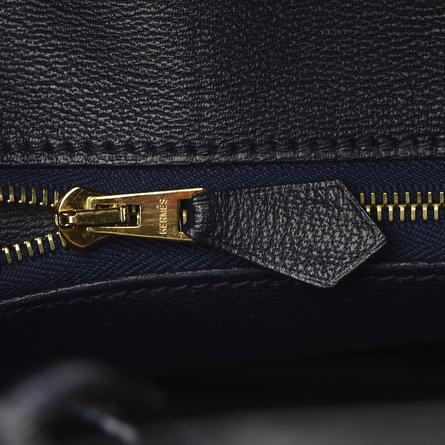 Hermes Shiny Niloticus Crocodile Birkin 25 Bleu Marine Bleu Marine 9 of 30