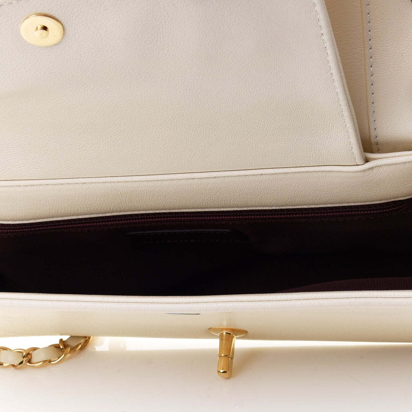 Sheepskin Quilted Vintage Mademoiselle Flap White
