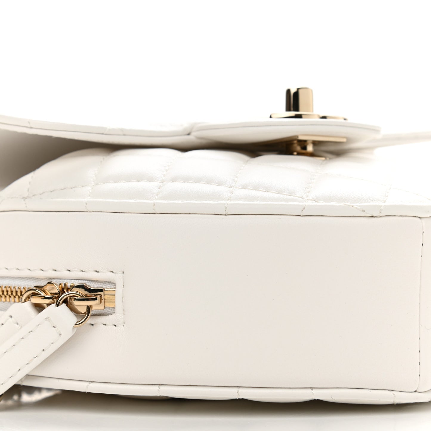 Lambskin Quilted CC In Love Heart Bag White
