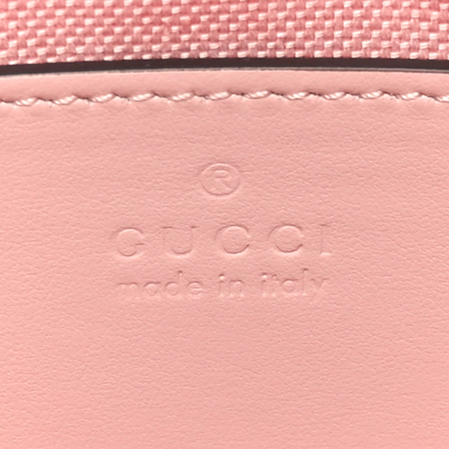 Calfskin Matelasse Monochrome Mini GG Marmont Chain Shoulder Bag Perfect Pink