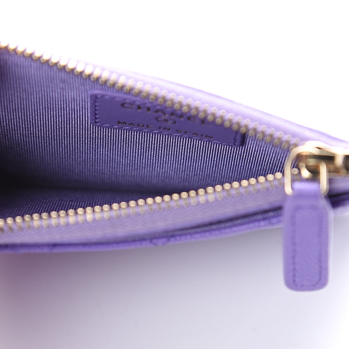 Caviar Quilted CC Zip Card Holder Purple
