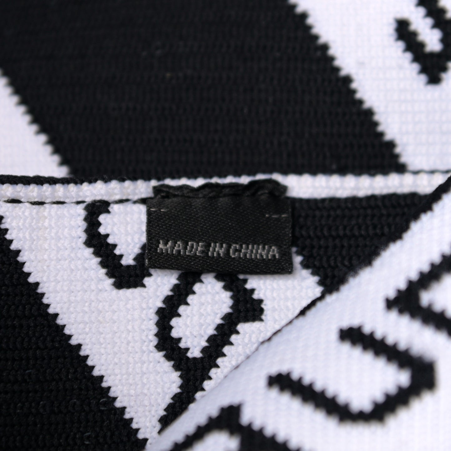 Knit Jacquard Diagonal Logo Shopper Tote Black White