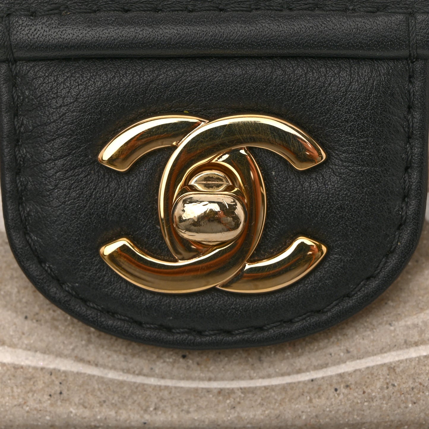 Lambskin PVC Medium Sand By The Sea Flap Black
