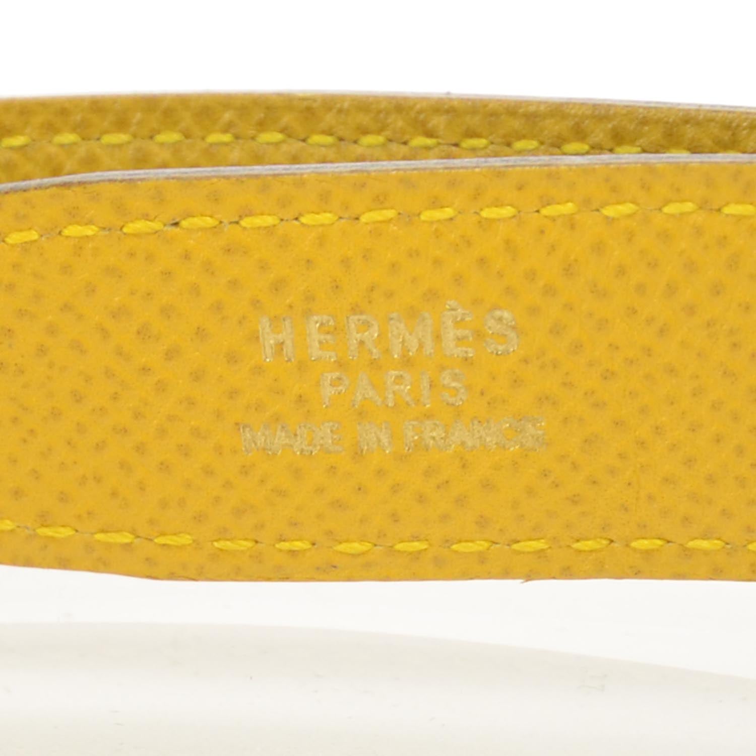 Hermes Courchevel Reversible H Belt 70 Black and Jaune 3 of 7