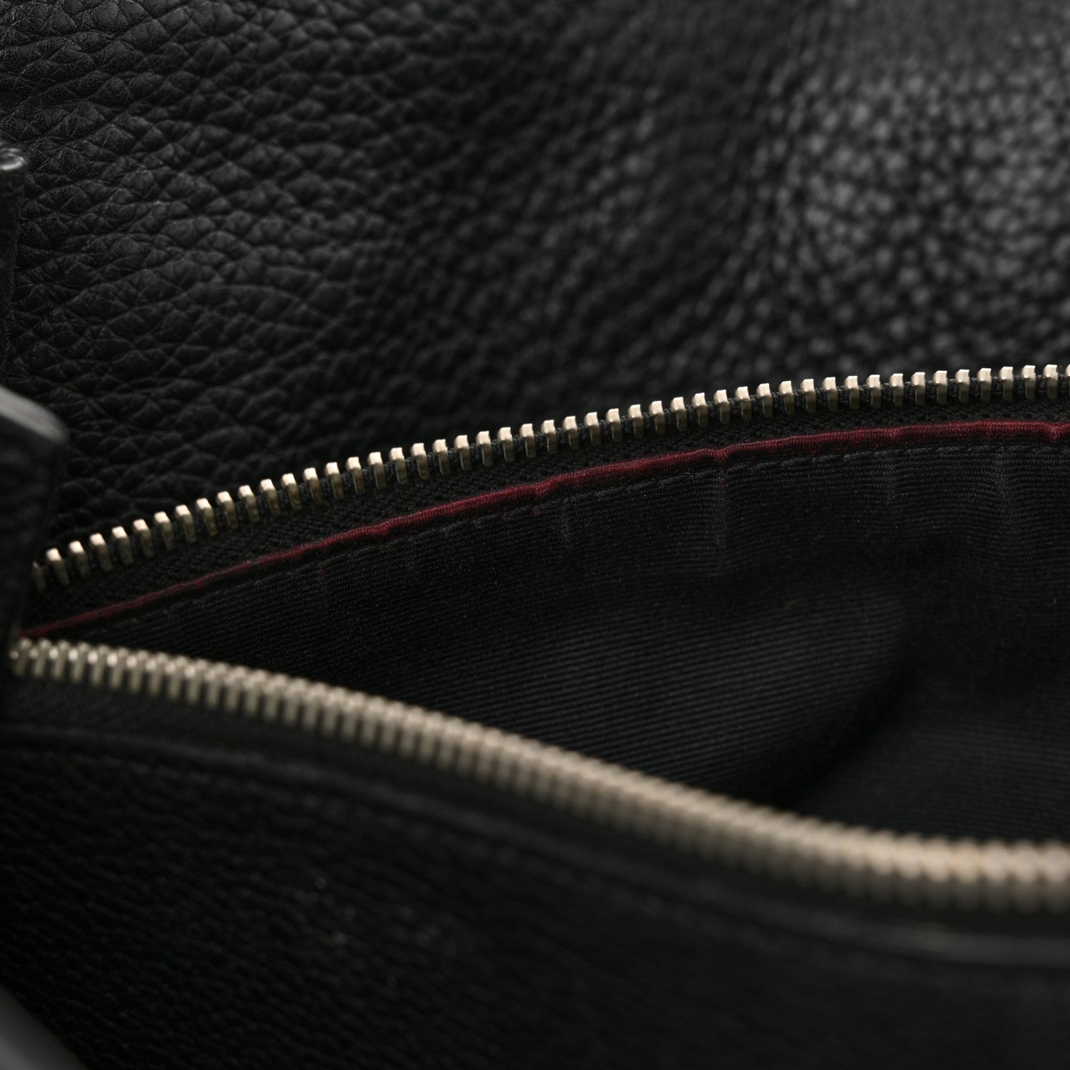 Saint Laurent Grained Calfskin Medium Souple Sac De Jour Black 16 of 20