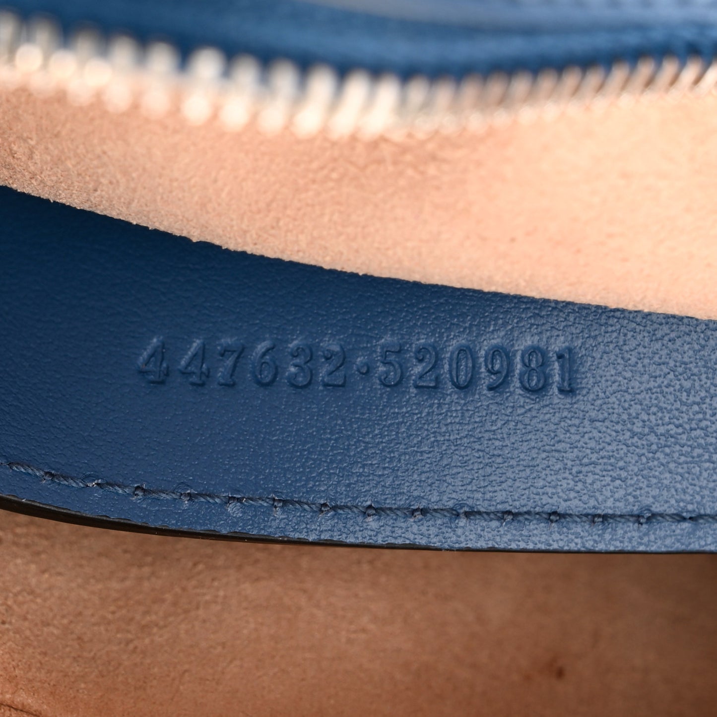 Calfskin Matelasse Aria Small GG Marmont Chain Shoulder Bag Clear Blue