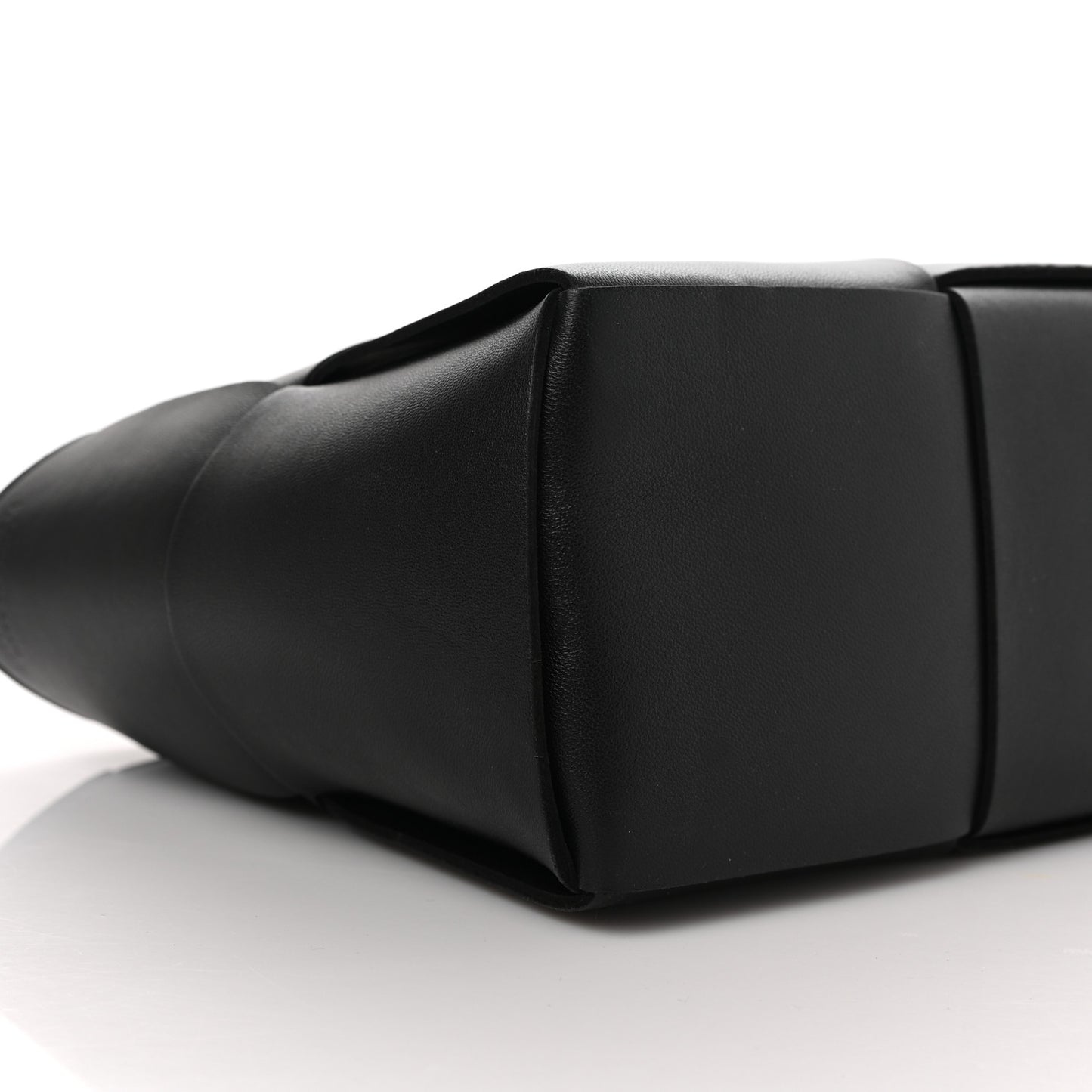 Nappa Maxi Intrecciato Arco Tote Black