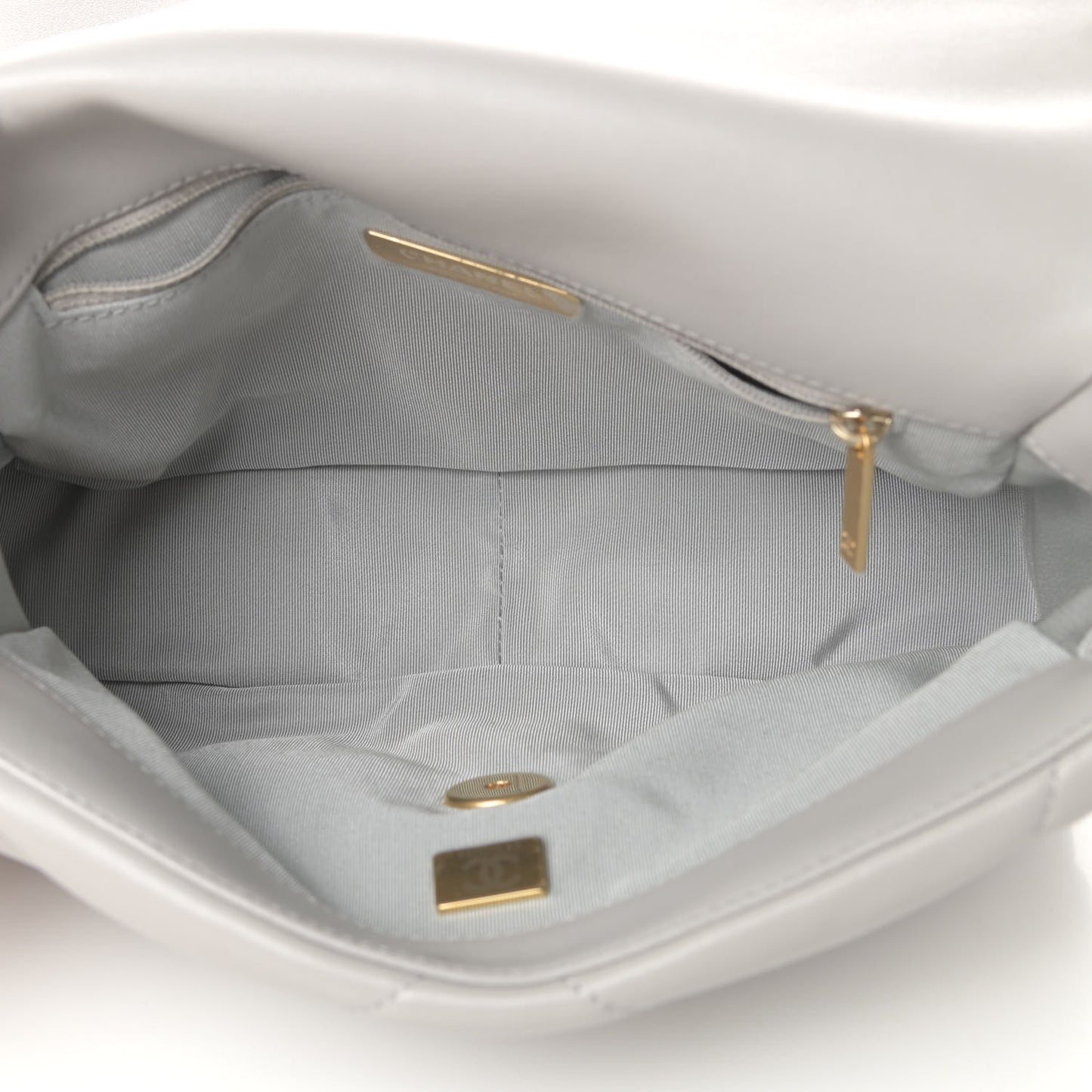 Lambskin Quilted Medium Chanel 19 Flap Grey