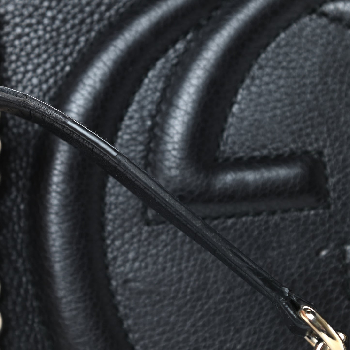 Pebbled Calfskin Medium Soho Bowler Black