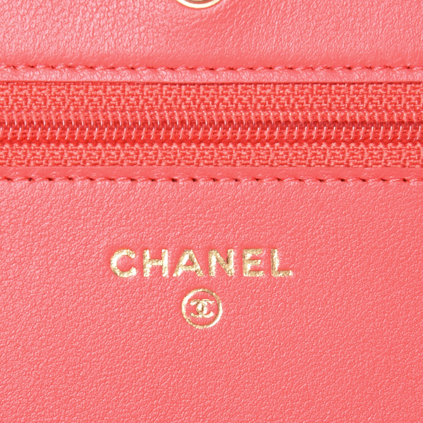 Lambskin Quilted Wallet On Chain WOC Red