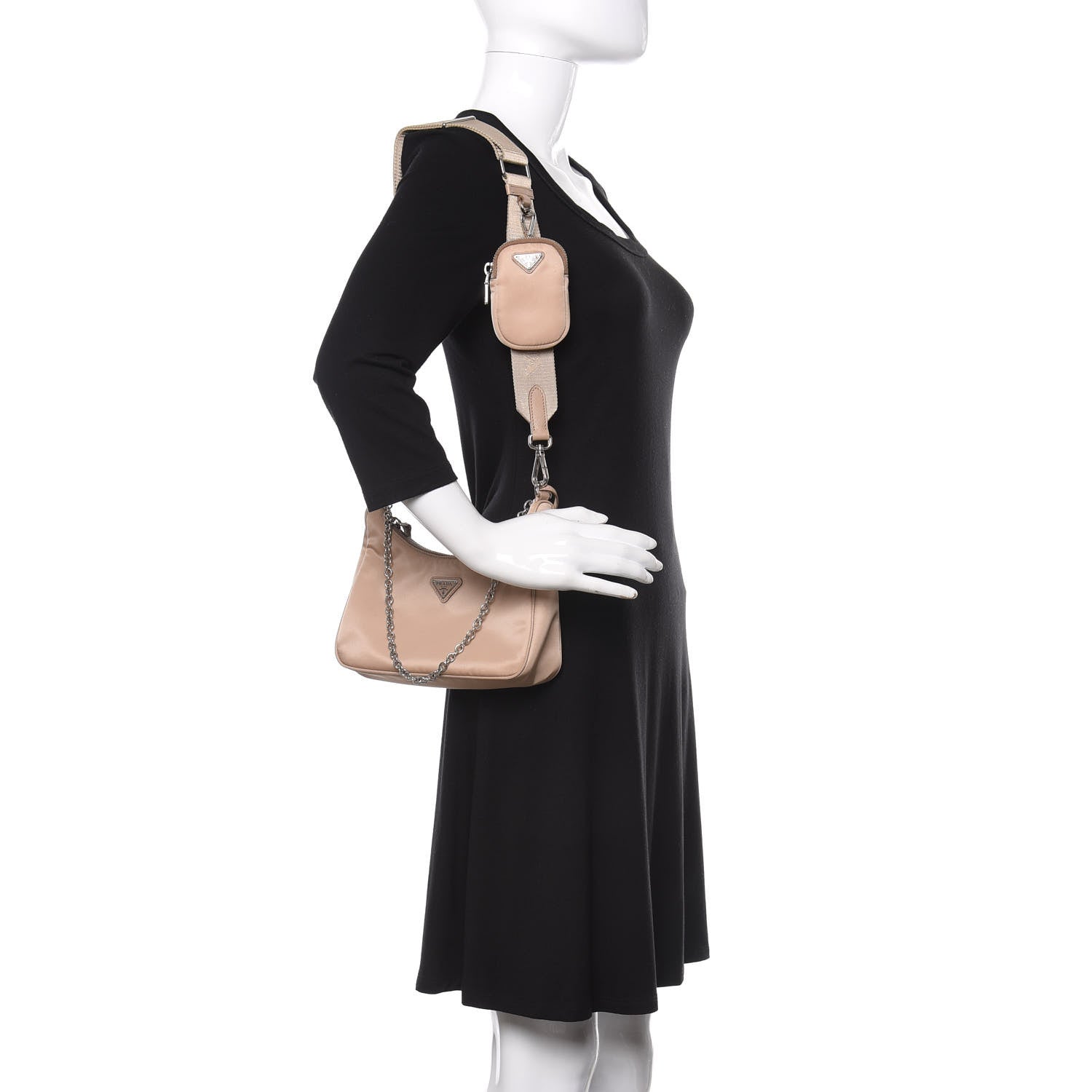 Prada Nylon Re-Edition 2005 Shoulder Bag Cammeo 2 of 9