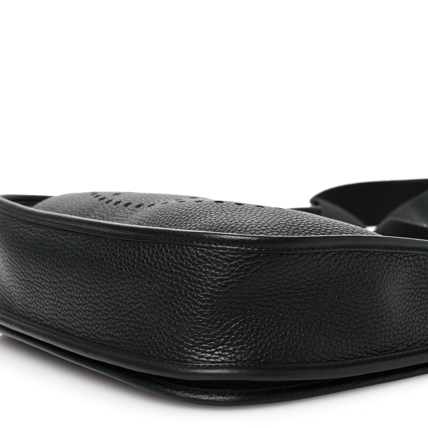 Taurillon Clemence Evelyne III PM Black
