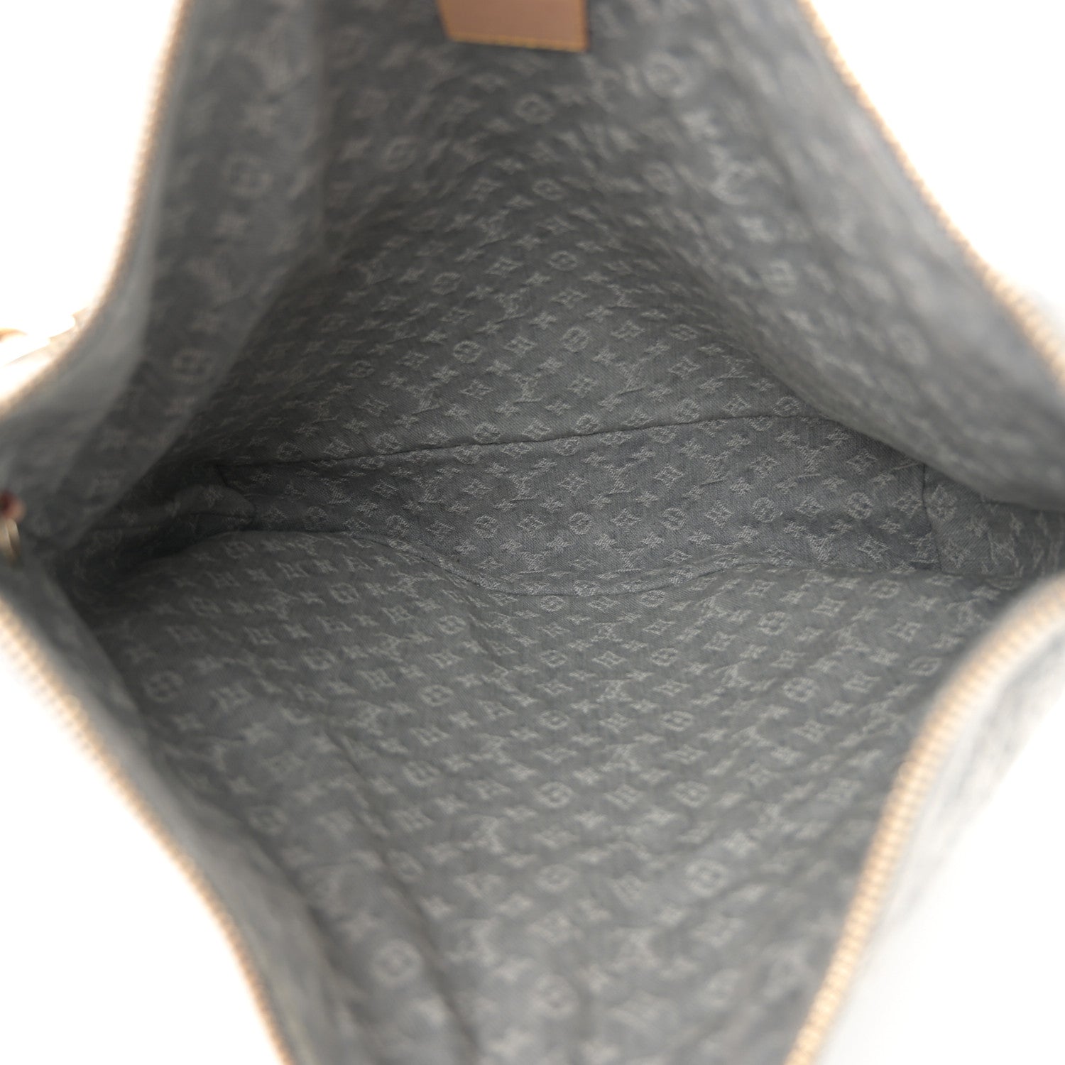 Louis Vuitton Monogram Denim Coussin Hobo MM Washed Gray 5 of 9