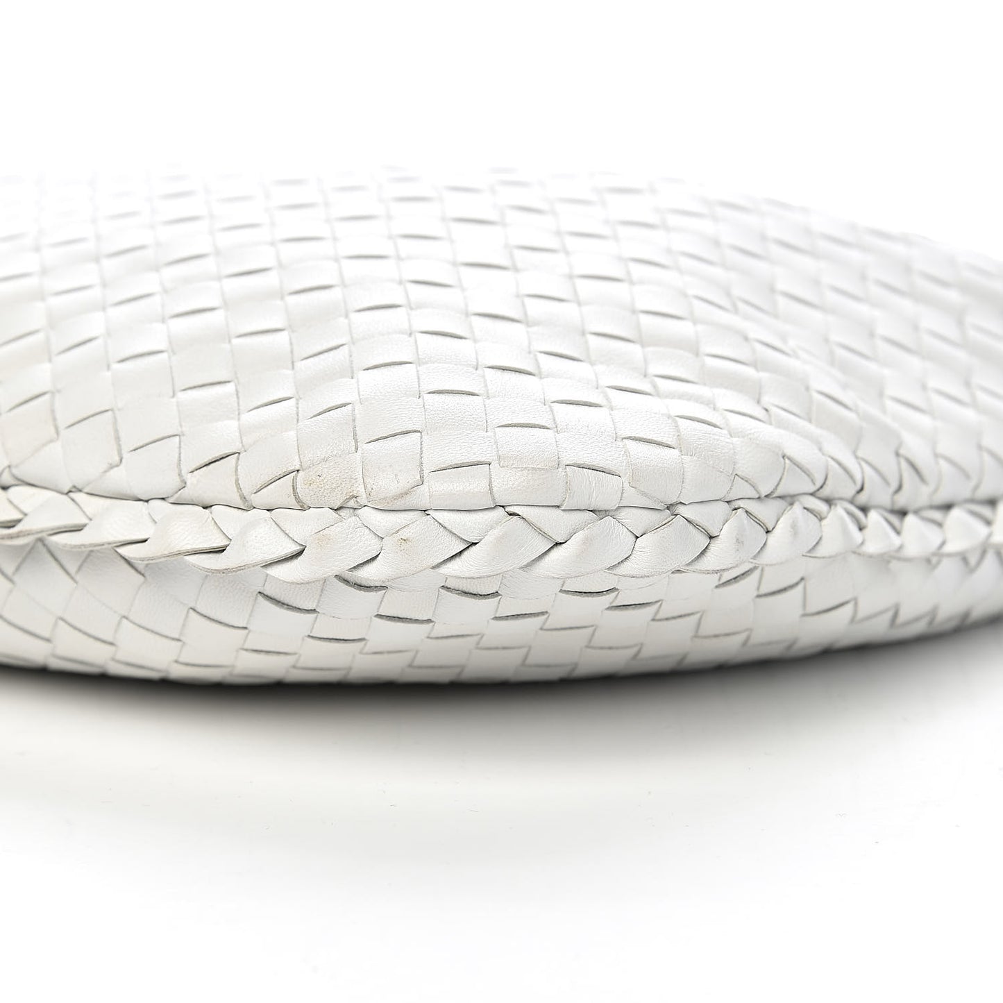 Nappa Intrecciato Medium Veneta Hobo White