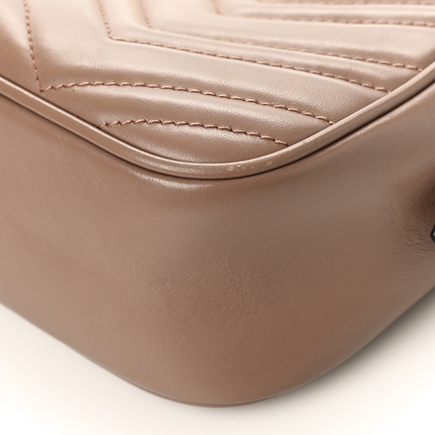 Calfskin Matelasse Small GG Marmont Chain Shoulder Bag Porcelain Rose