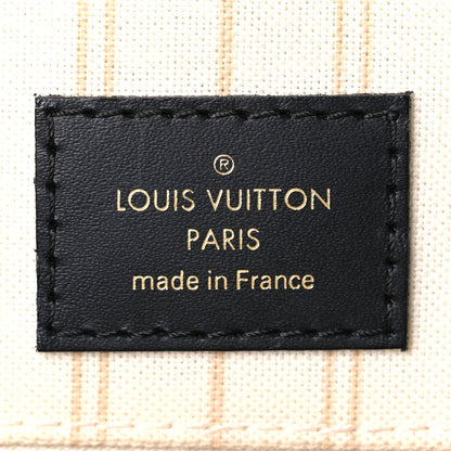 Louis Vuitton Monogram Giant Jungle Onthego GM Ivory 6 of 11